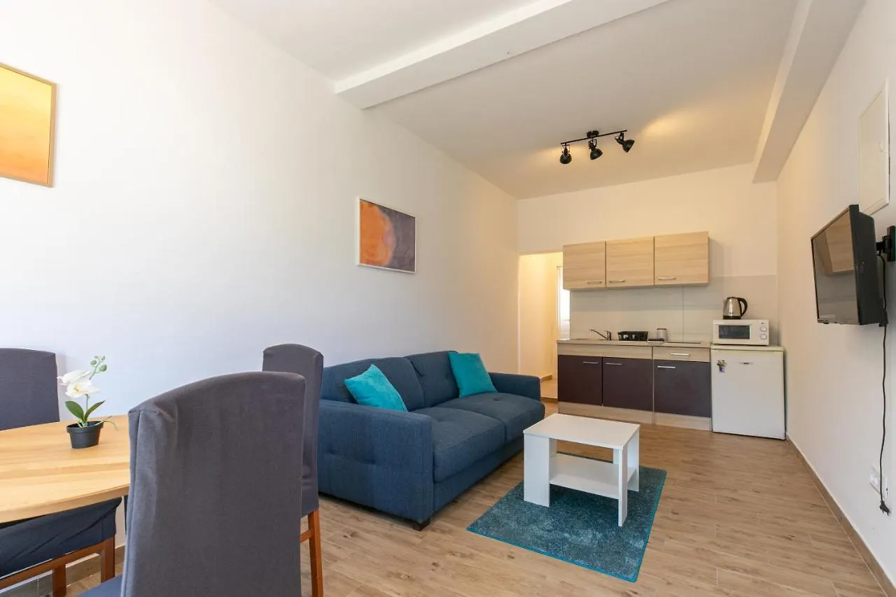 Apartments Korana Pula Kroatien